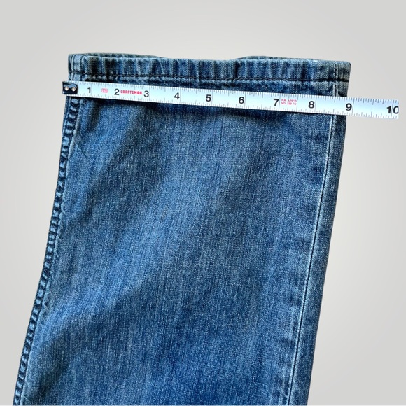 Levi’s 514 Straight Fit Jeans - Picture 6 of 16